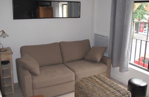 Cordova Apartment | Welcome to your Nurses Oasis! A perfect haven for short term rentals.nn