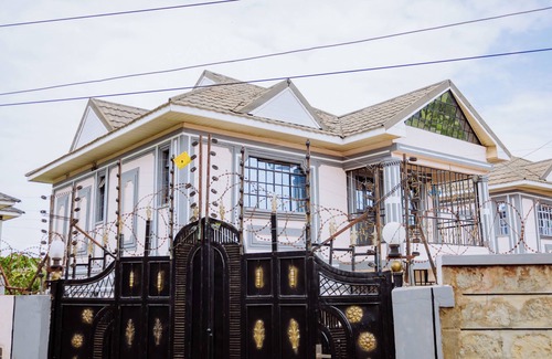 Thika House | Welcome to your perfect getaway! This stunning 3-bedroom house, located in Thika