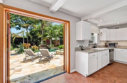 Silver Shores House | Welcome to your tropical oasis steps from the beach!