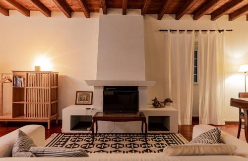 Varzea House | WelcomeBuddy - Traumgarten Rustic House (Sunset)