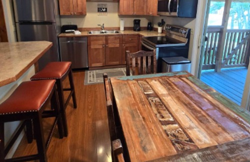 Red Lodge Condo | Welcoming 2-bedroom condo 6.1 miles from Red Lodge Mountain Ski Resort