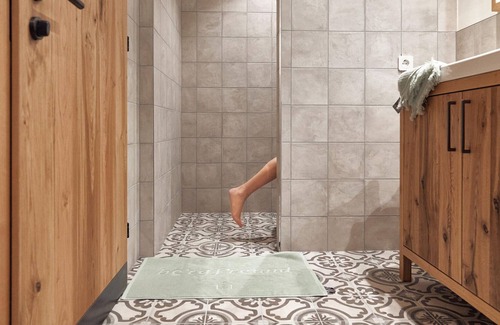 Schroecken Apartment | Welcoming Apartment in Schröcken with Sauna and Pool