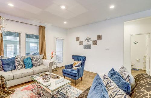 Houston House | Welcoming Home about 16 Mi to Downtown Houston!
