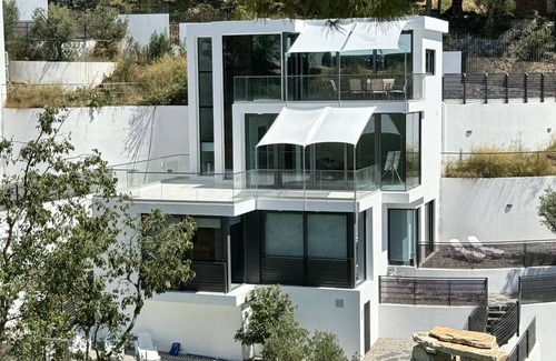 Llanca Villa | WELCS VILLA DE LUJO 177 EMP con piscina privada