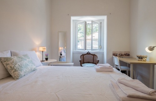 Sao Domingos de Benfica House | WELL ENGLISH. HOUSE COMFORTABLE AND AGRADAVEL IN LISBON NEAR THE ZOO.