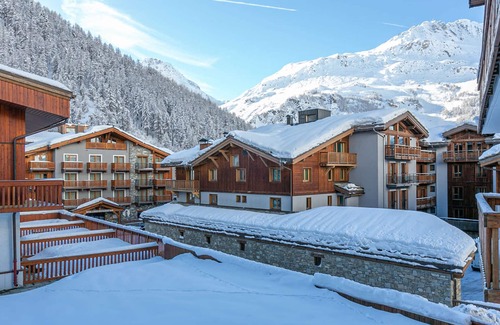 Val-d'Isere Apartment | Well-Equipped 1-Bed Apartment with Garage, Balcony & Free Shuttle Access