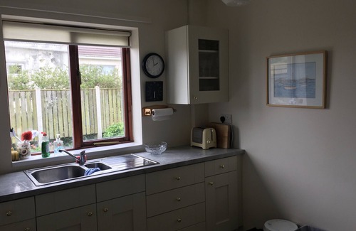 Trearddur Bay House | Well equipped family bungalow near beach at Trearddur Bay Anglesey