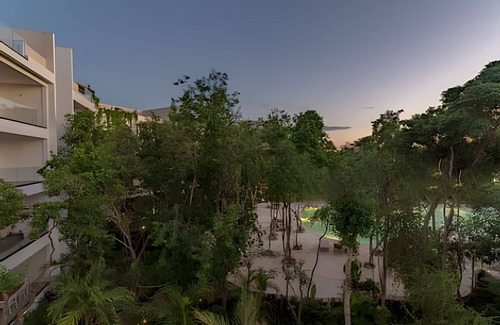 La Veleta Condo | Well-equipped Lock-Off Studio 106 South