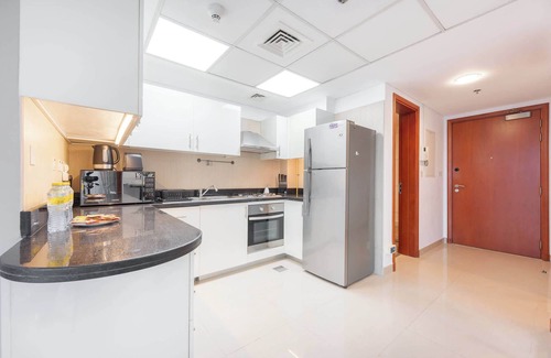 DIFC Apartment | Well-furnished 3 Bedroom in Park Towers, DIFC