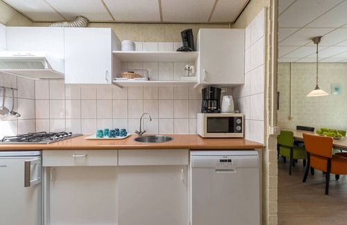 Strucht House | Well-kept bungalow with fireplace, 4 km. from Valkenburg