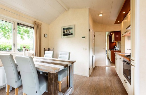 Municipality of Noordwijk Ski Chalet | Well-kept chalet with dishwasher, in Noordwijk