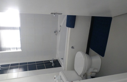 Flamingo Vlei Apartment | WELL LOCATED FULLY FURNISHED SELF CATERING FLATS IN BEAUTIFUL CAPE TOWN ! !