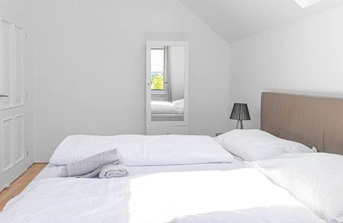 Grinzing Apartment | well-renovated private room in a 7-room house GR2