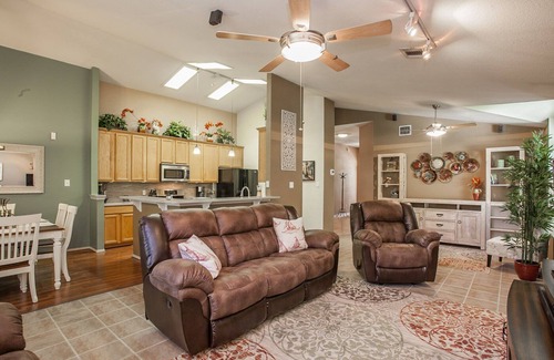 Cedar Park House | Well Situated Doll House In The Heart Of Cedar Park
