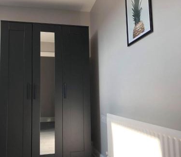 Queens Quarter Apartment | Wellesley Avenue