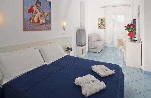 Forio Bed & Breakfast | Wellness and relaxing time in Ischia per 16 people