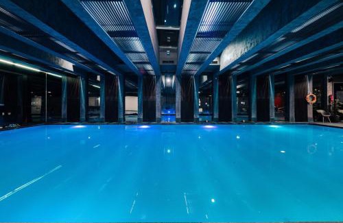 Terezvaros Apartment | Wellness Spa Suite by the Opera