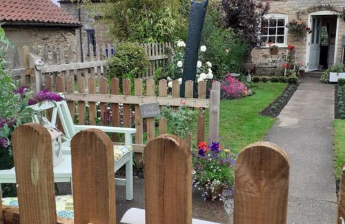 Lincoln House | Welly Boot Cottage