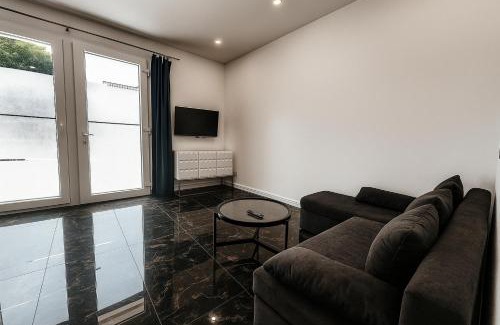 Loehne Apartment | Werre Apartments mit Smart-TV - stilvol, zentral & wohnlich