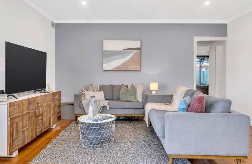 West Beach House | West Beach Hideaway - A Relaxed Coastal Locale
