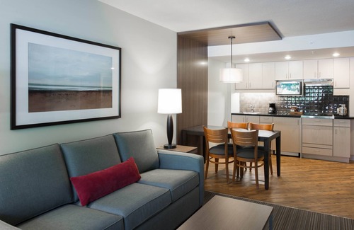 Vancouver Hotel | West Coast Suites at UBC