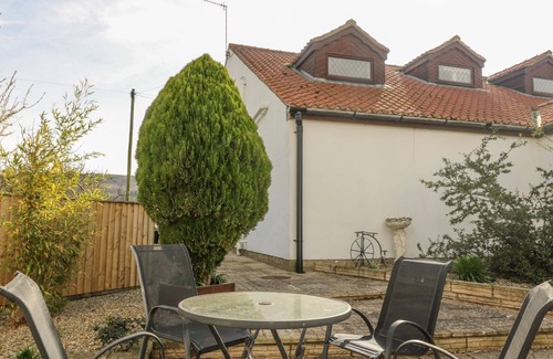 West Heslerton House | WEST COTTAGE, pet friendly, with a garden in Rillington