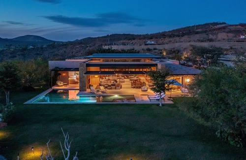 San Jose del Cabo Villa | West Enclave 8: 1 Row Back from Staircase to Beach on Grounds of Luxury Resort.