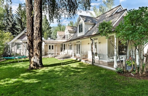 West End House | West End Family Home