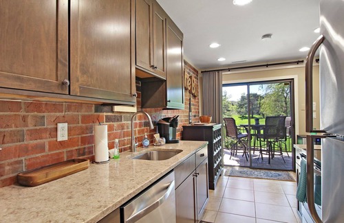 Fontana-on-Geneva Lake Villa | West End Retreat |1st Floor |Abbey Villas |Covered Patio |Fireplace |Walk-in Shower |Pool |Hot Tub