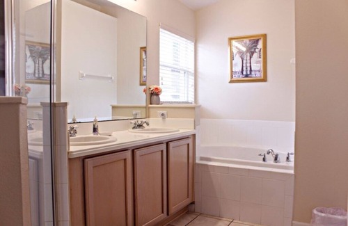 West Haven House | West Haven Nest - 4 Bed/3Baths/Spa