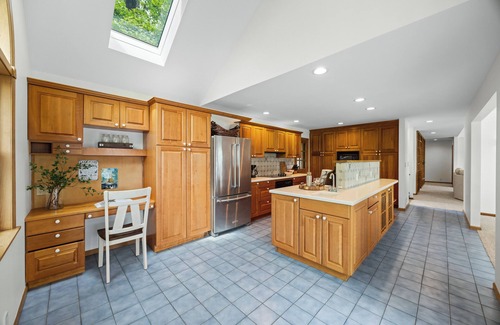 Hammondsport House | West Lake Retreat: private lake home on Keuka's west side, sleeps 10