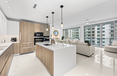 Singer Island Apartment | West Palm Beach area Oceanfront High-Rise Condo