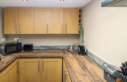 Macduff Cottage | WEST PIER COTTAGE, family friendly, with open fire in Macduff