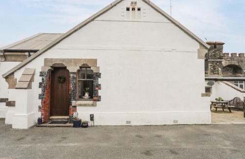 Llaneilian House | West Point Lynas Lighthouse Keeper's Cottage