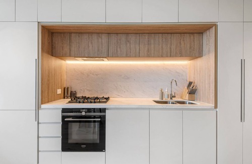 Melbourne Central Business District Apartment | West Side Paradise by Ready Set Stay