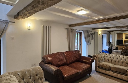 Ide House | West Town Farm a peaceful 2 bed Barn nr Exeter