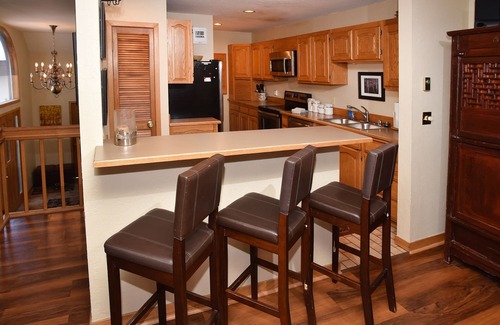 Highland Meadows House | West Vail - 3 Level Mountain Retreat with Spectacular Views