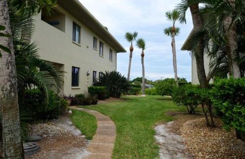Holmes Beach Apartment | Westbay Point Moorings 274 Home