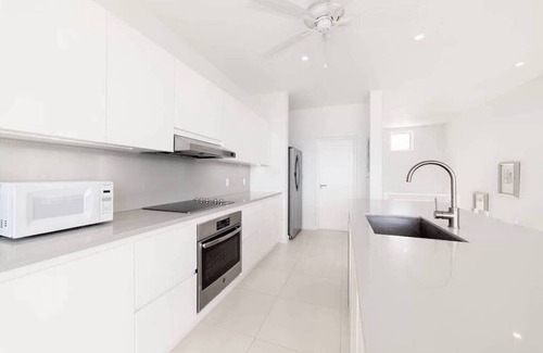 Merlin Bay House | Westmoreland Hills 47