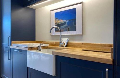 Muston House | WESTREACH Filey - a 4 Bedroom, all en-suite sleep 8 Townhouse