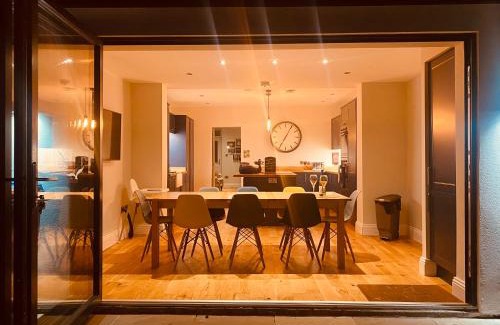Muston House | WESTREACH Filey - a 4 Bedroom, all en-suite sleep 8 Townhouse