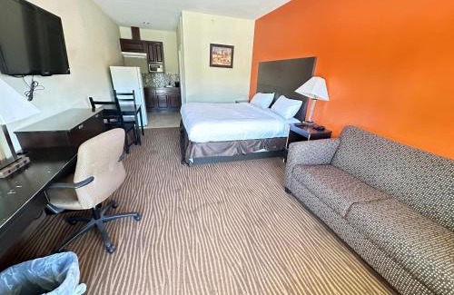 Gonzales Hotel | Westwood Inn
