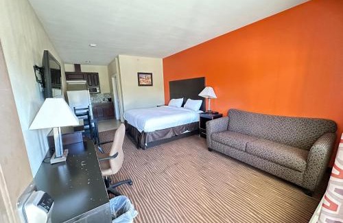 Gonzales Hotel | Westwood Inn
