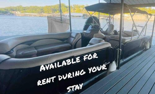Osage Beach House | Wet Feet Retreat - With Onsite Boat Rental!