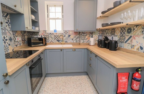 Weymouth Cottage | WEYSIDE, family friendly, country holiday cottage in Weymouth