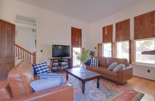 Columbus House | WFH Friendly Abode with Balcony in Columbus!