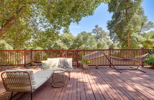 Kelseyville House | WFH-Friendly Retreat Less Than 1 Mi to Clear Lake!