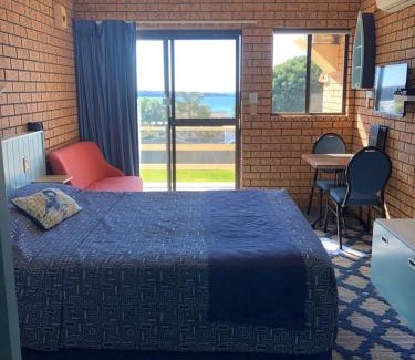 Eden Hotel | Whale Fisher Motel