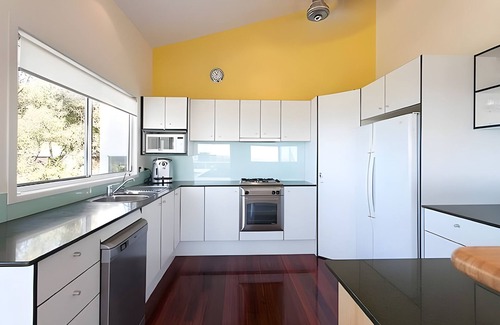 Yaroomba House | Whale Lookout - spectacular ocean views