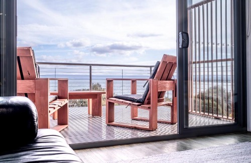 Coles Bay Apartment | Whale Watcher 1